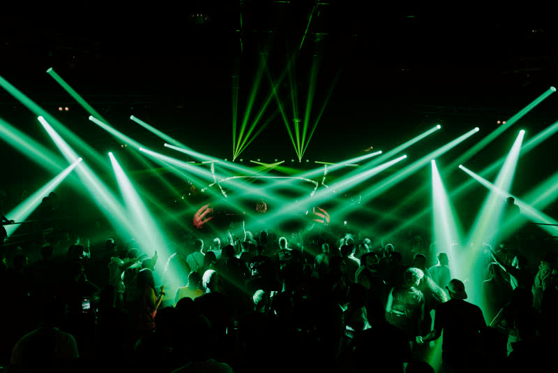 Green lasers over the crowd at The Final Act